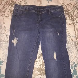 Delia’s “Taylor” skinny jeans
